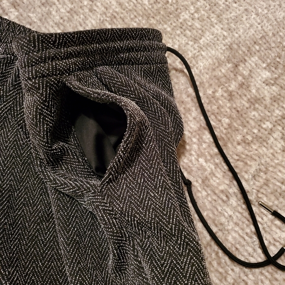 Express Herringbone Textured Drawstring Joggers - Picture 4 of 8